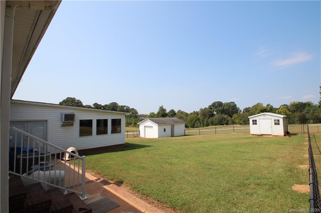 1413 Stoney Point Road Shelby, NC 28150 - Photo 2 of 22 Gallery Image 2
