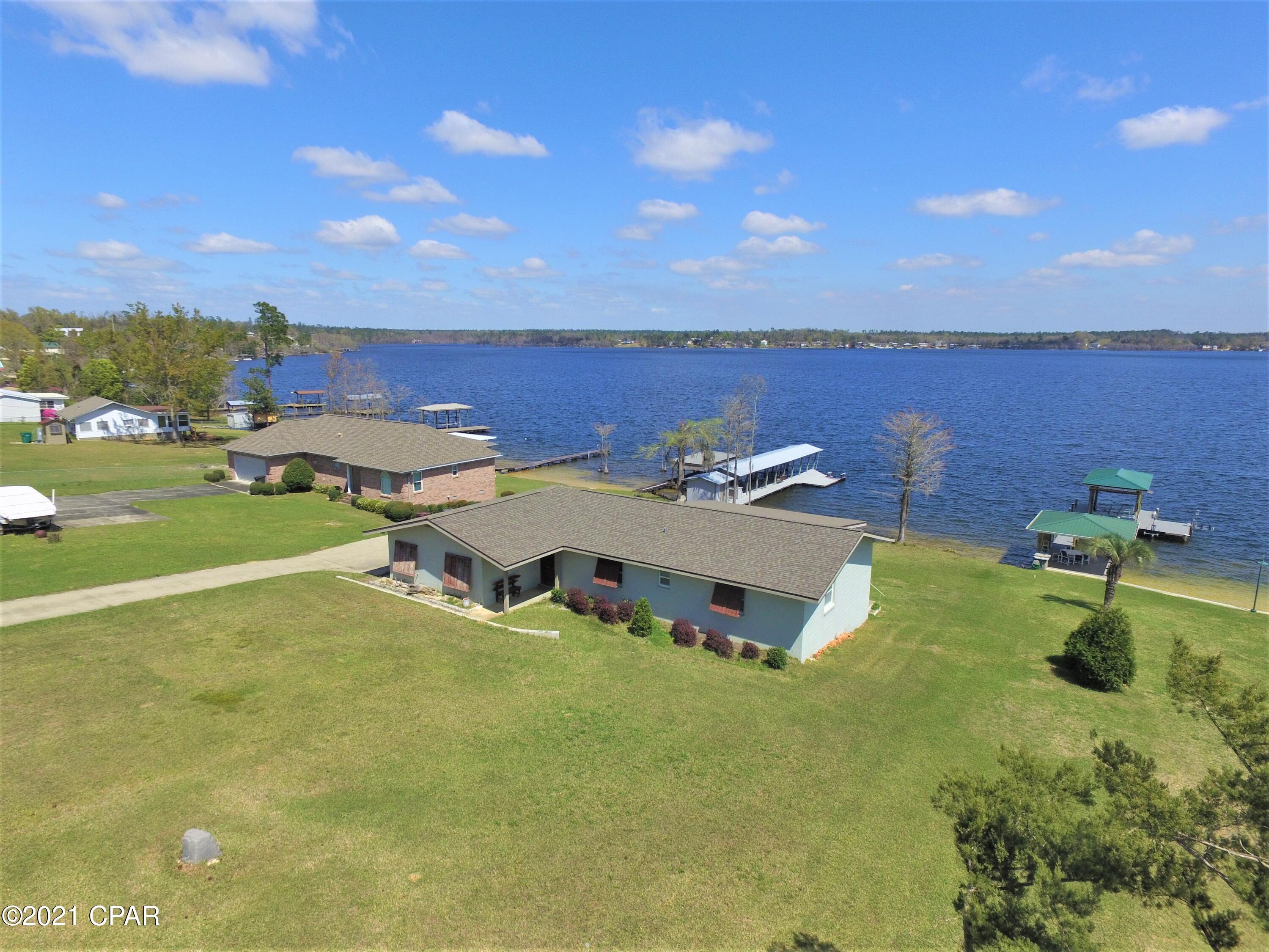 364 Lakepoint Road Alford, FL 32420 - Photo 6 of 66 Gallery Image 6