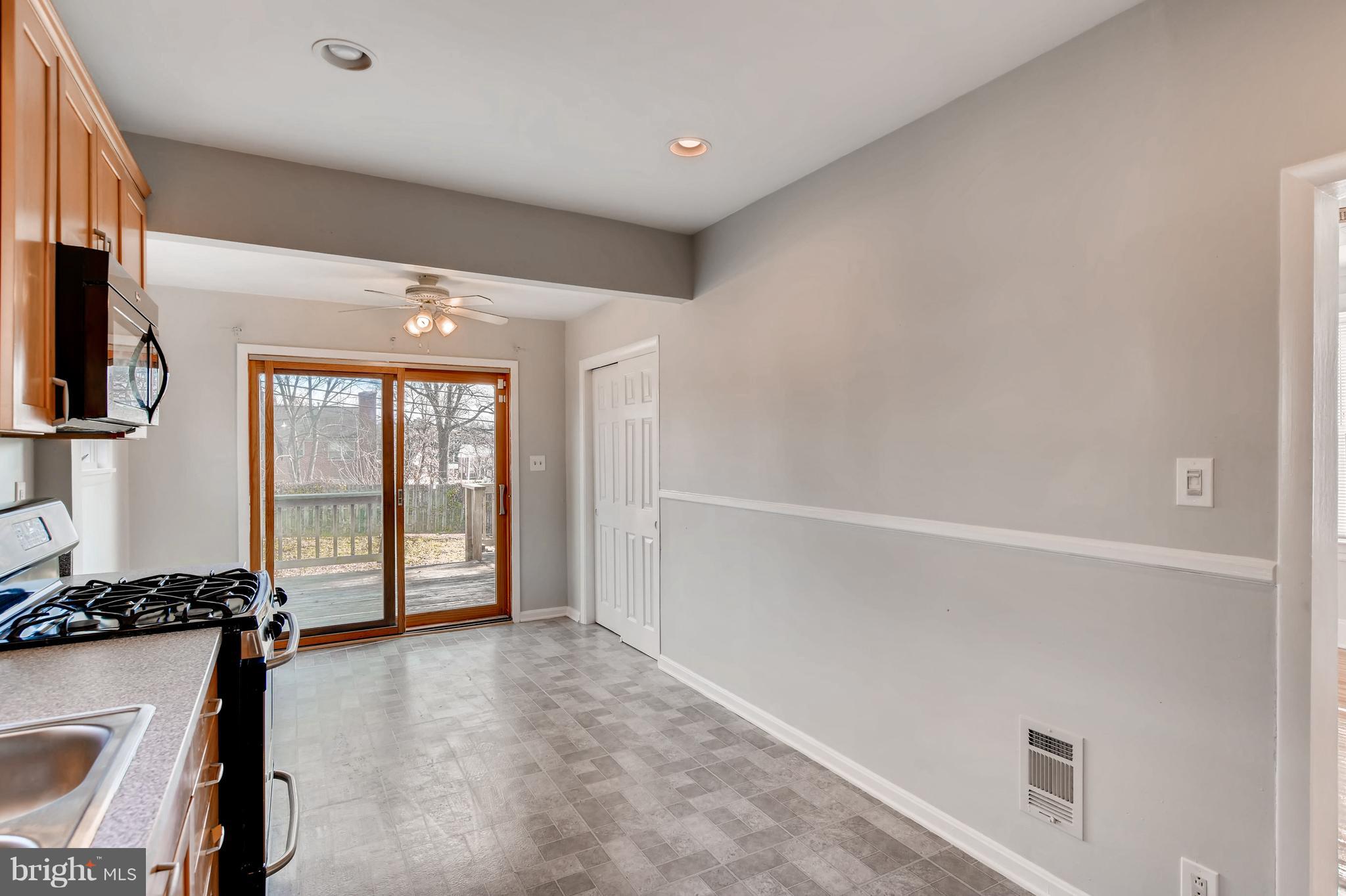 5507 Pilgrim Road Baltimore, MD 21214 - Photo 11 of 28 Kitchen