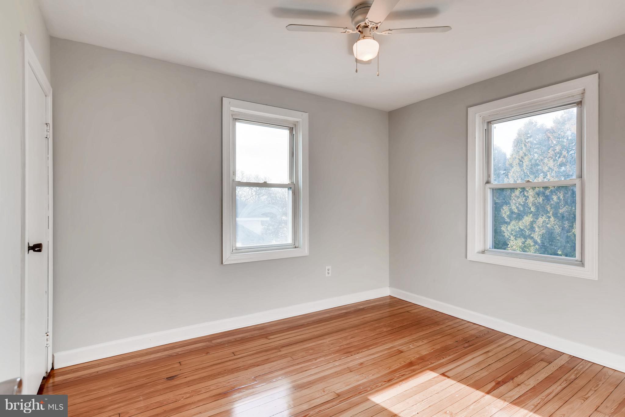 5507 Pilgrim Road Baltimore, MD 21214 - Photo 14 of 28 Upper Level Master Bedroom