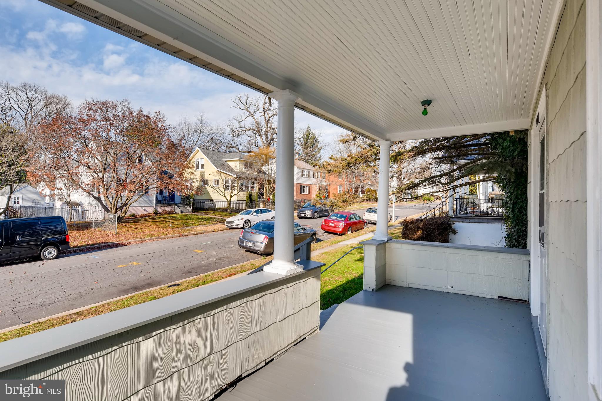 5507 Pilgrim Road Baltimore, MD 21214 - Photo 3 of 28 Front Porch