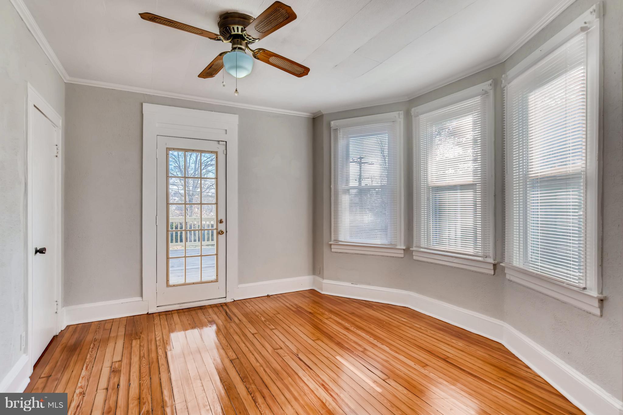 5507 Pilgrim Road Baltimore, MD 21214 - Photo 9 of 28 Dining Room