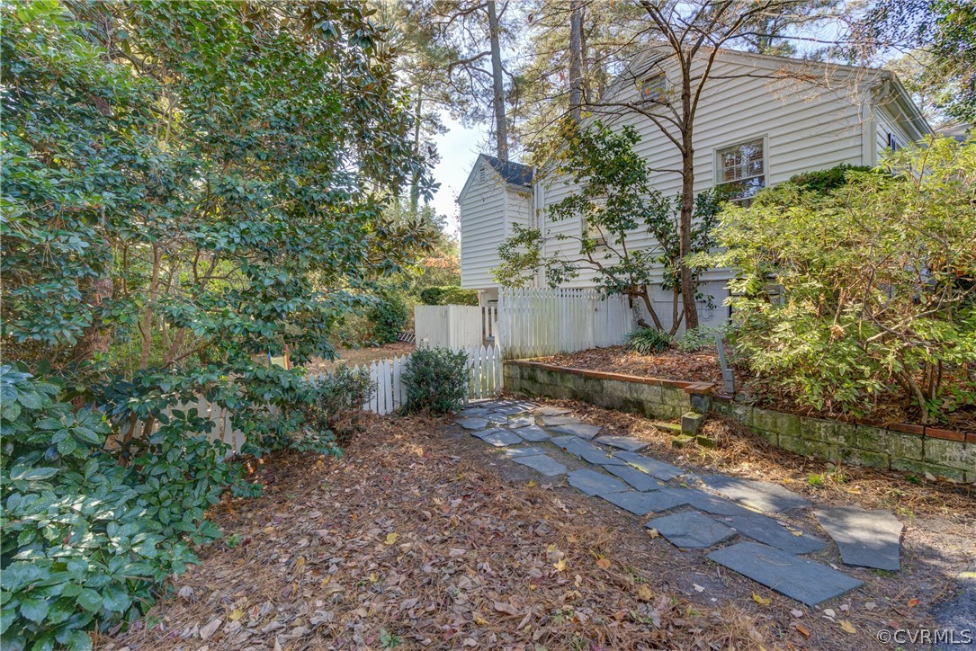 8505 Julian Road Henrico, VA 23229 - Photo 43 of 44 a view of a yard with plants and trees