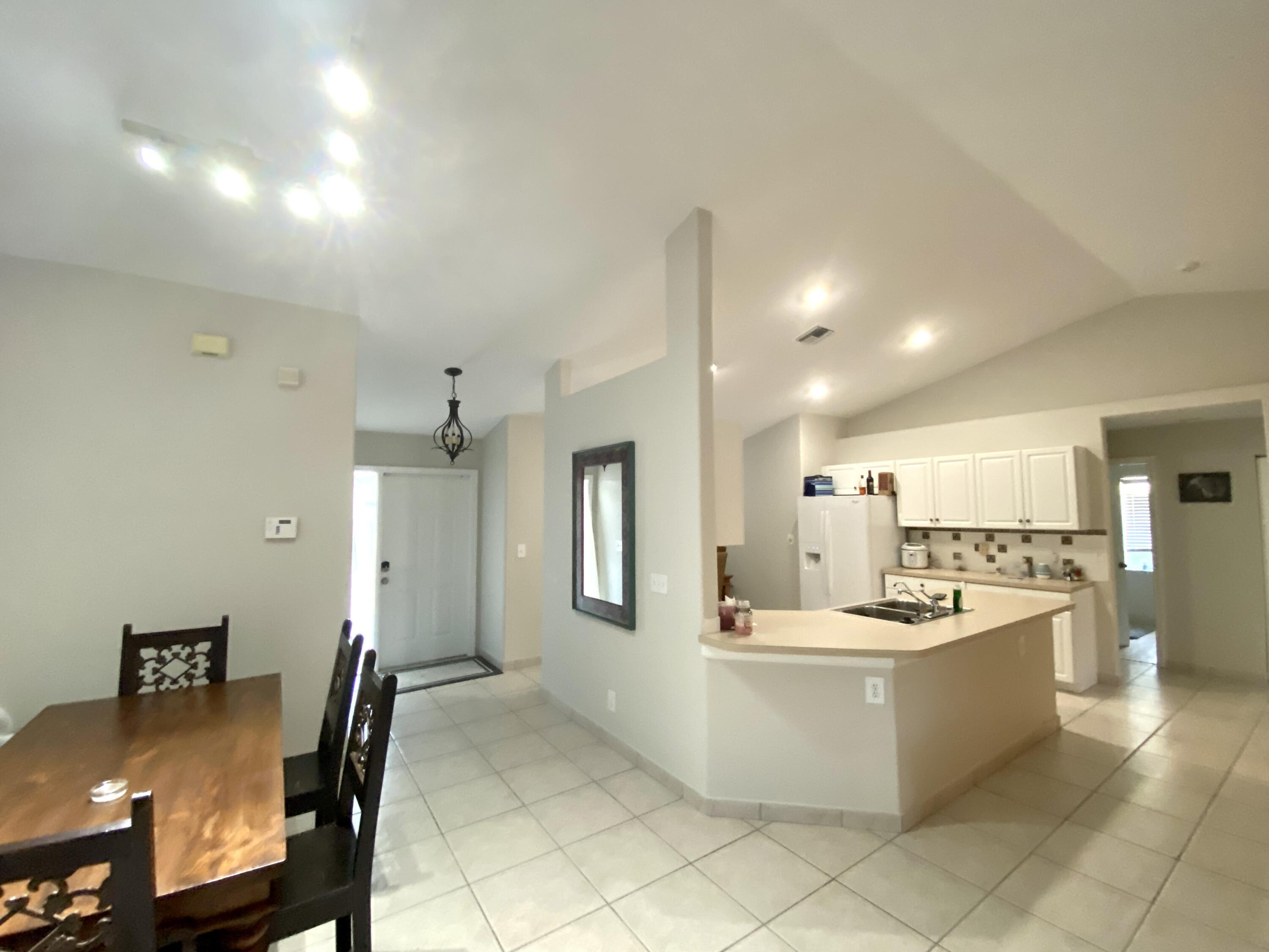 1094 Raintree Lane Wellington, FL 33414 - Photo 4 of 29 IMG_9459