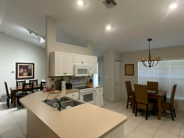 $3,400 | 1094 Raintree Lane, Wellington, FL 33414