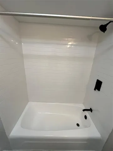 $2,350 | 428 Tiffany Trail, Richardson, TX 75081