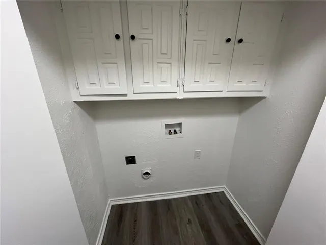 $2,350 | 428 Tiffany Trail, Richardson, TX 75081