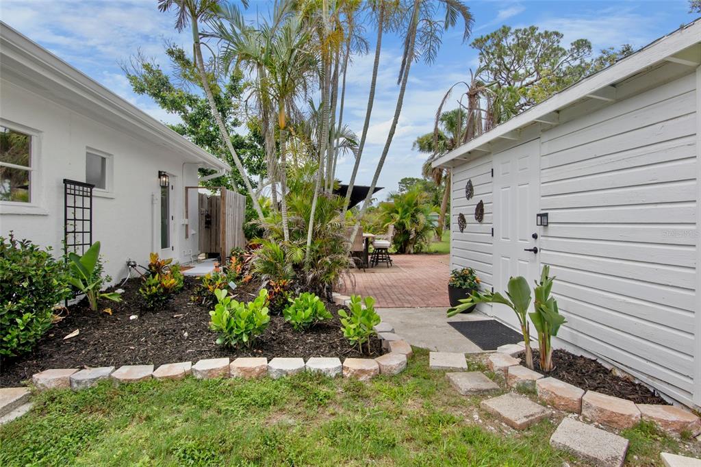 404 Bayshore Road Nokomis, FL 34275 - Photo 28 of 36