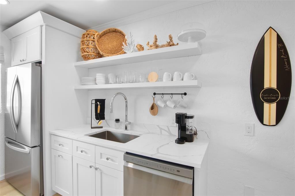 404 Bayshore Road Nokomis, FL 34275 - Photo 6 of 36