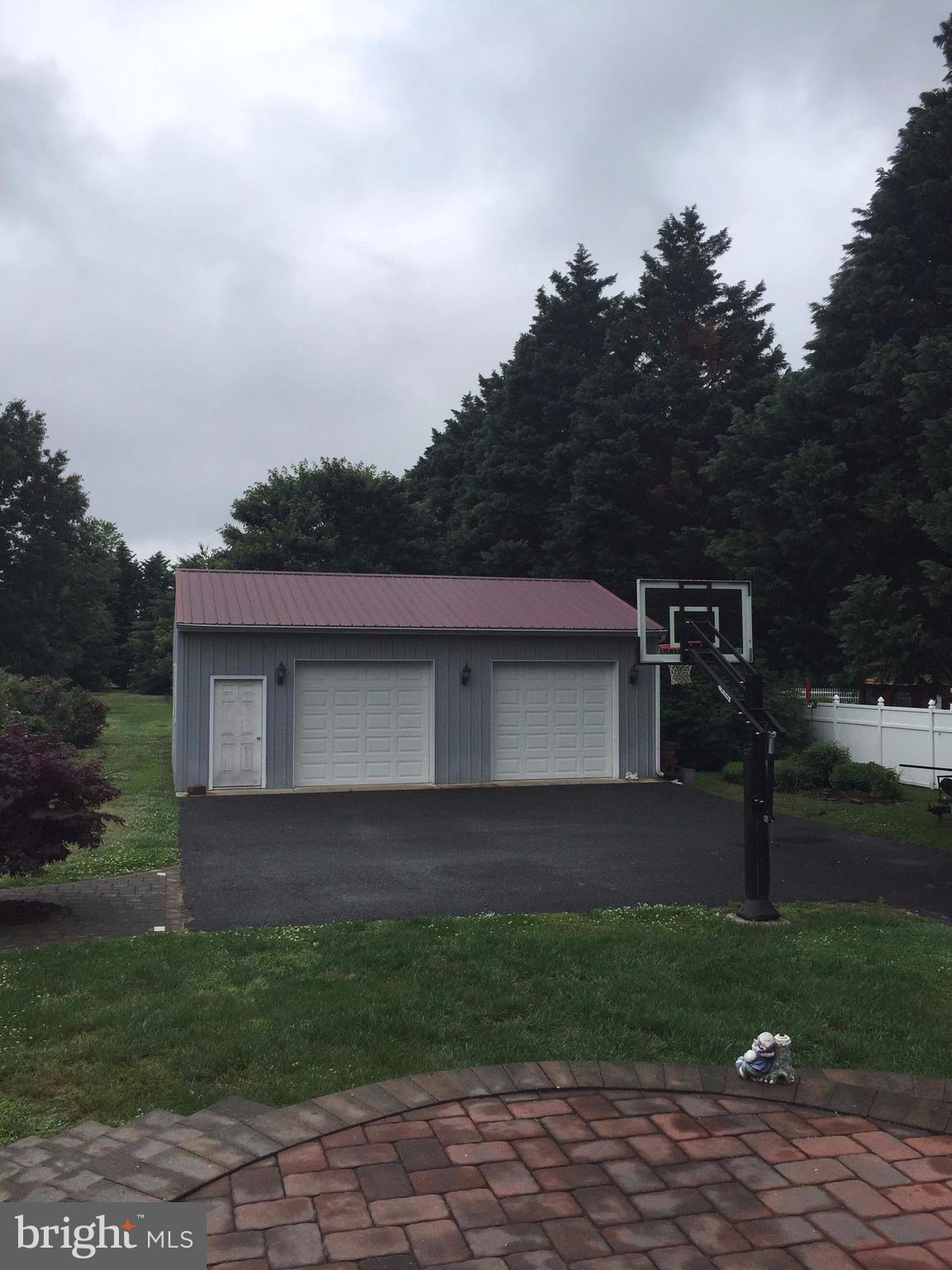 6640 Pine Top Road Hurlock, MD 21643 - Photo 14 of 30 2 car garage