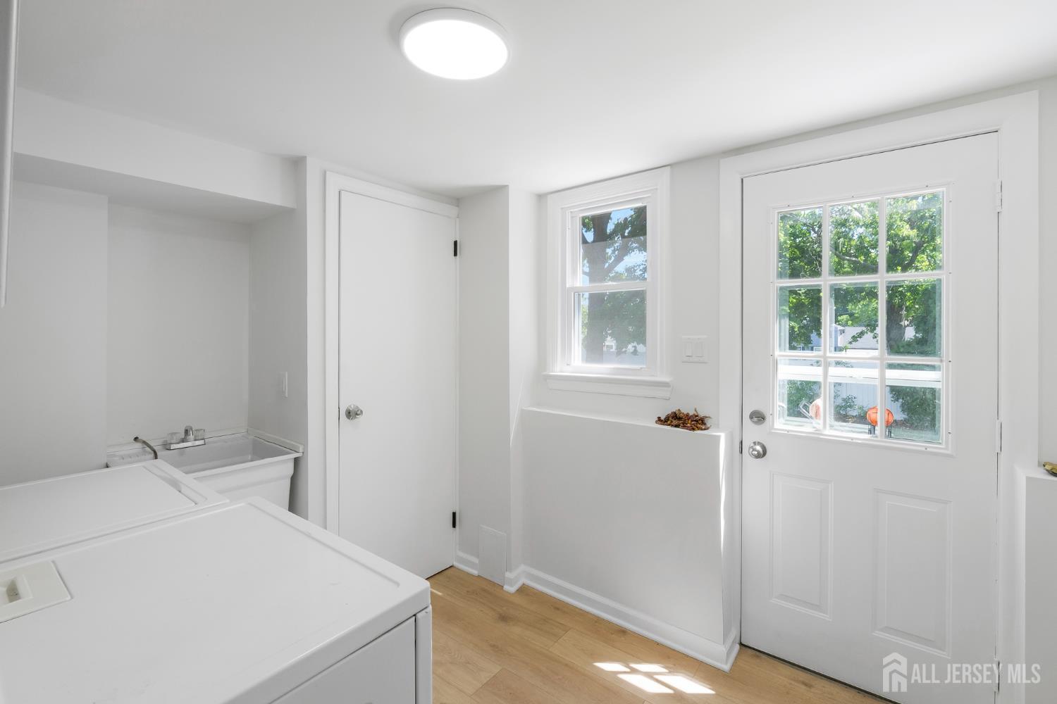 33 Larchmont Road Edison, NJ 08837 - Photo 11 of 25