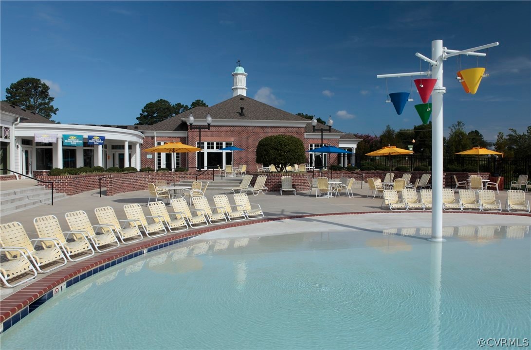 5657 Rohan Place Moseley, VA 23120 - Photo 38 of 45 Outdoor Pool