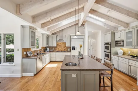 $3,250,000 | 17485 Mallard Drive, Sonoma, CA 95476
