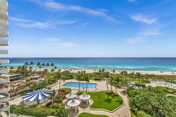 $4,900 | 5161 Collins Avenue, Unit 1017, Miami Beach, FL 33140