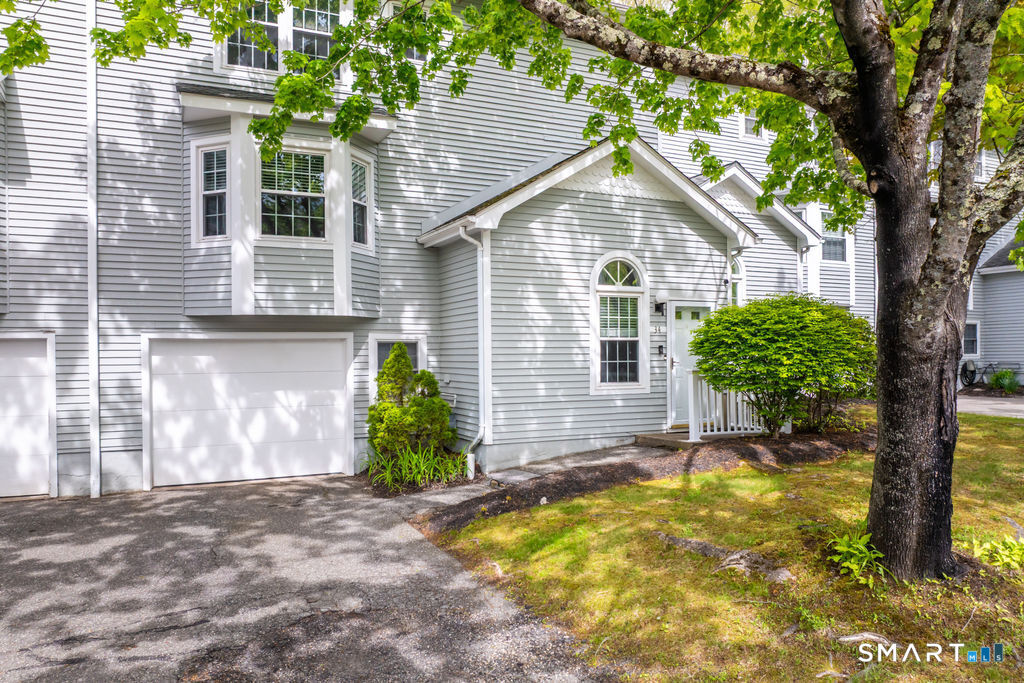 402 Larkspur Farm Road, Unit 34 Torrington, CT 06790 - Photo 2 of 31