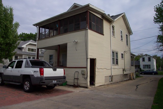 778 Spring Street Aurora, IL 60505 - Photo 2 of 16 a view of car parked in front of house