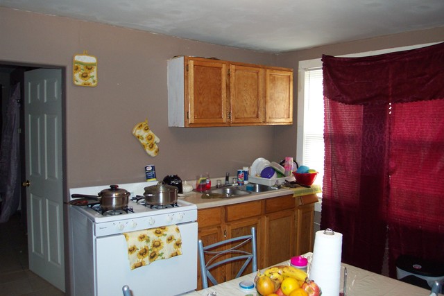 778 Spring Street Aurora, IL 60505 - Photo 10 of 16 a room with storage and utility