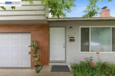 $569,000 | 3836-3838 Dubac Way, Sacramento, CA 95864