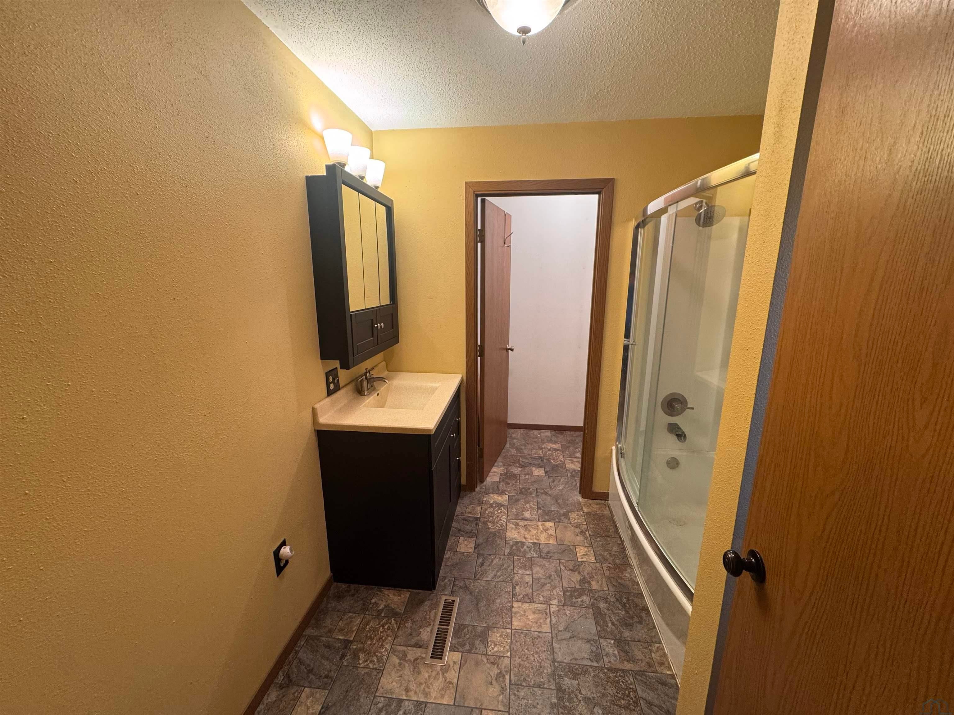 421 Rutland Street Kingsley, IA 51028 - Photo 12 of 24 Gallery Image 12