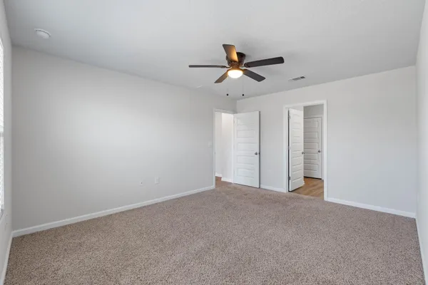 $1,995 | 4603 Honor Guard Way, Crestview, FL 32539