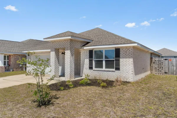 $1,995 | 4603 Honor Guard Way, Crestview, FL 32539