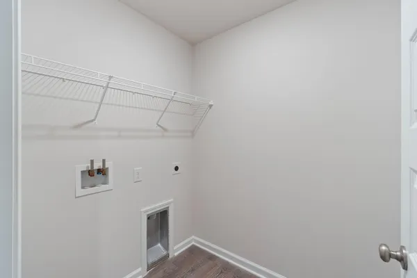 $1,995 | 4603 Honor Guard Way, Crestview, FL 32539