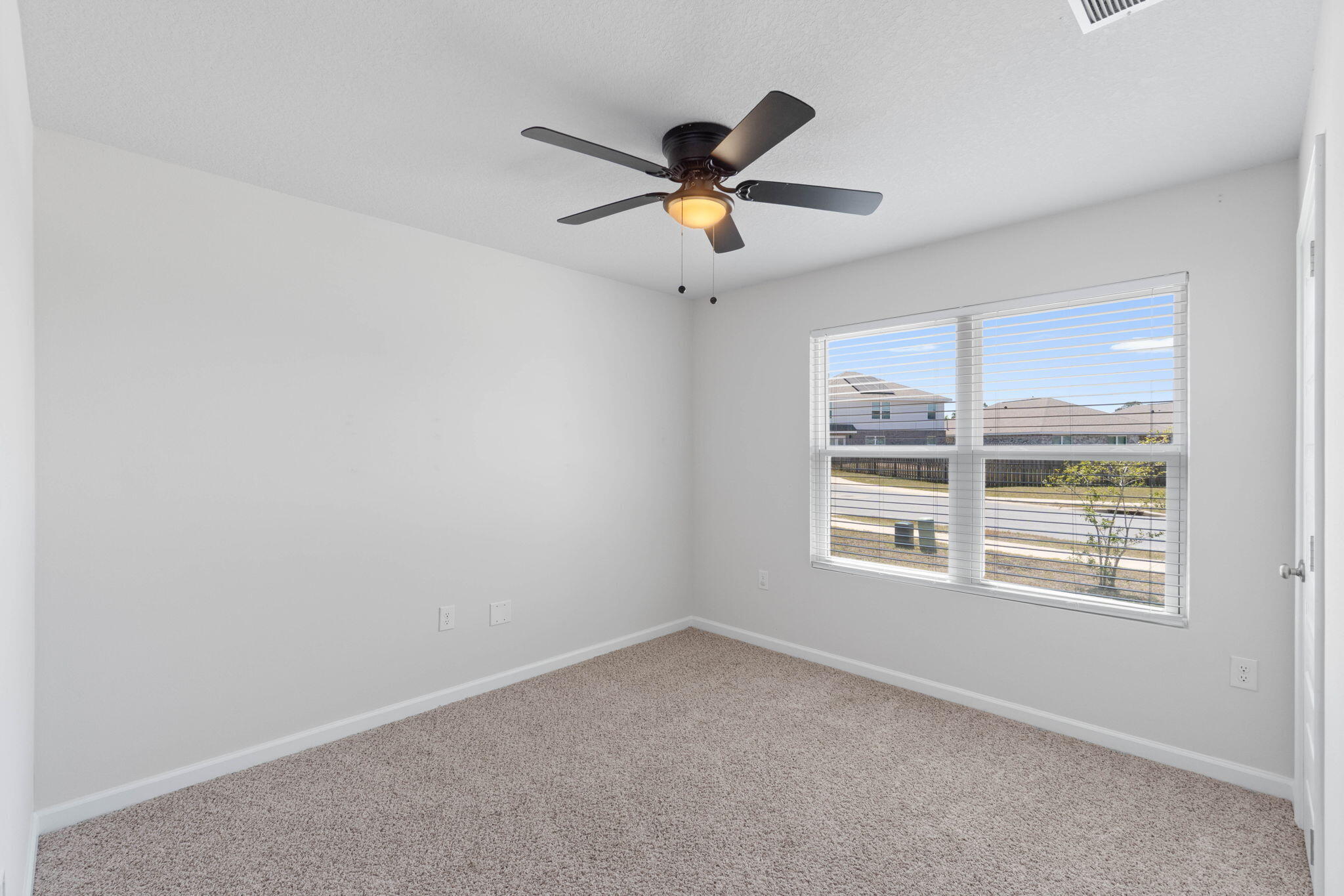 4603 Honor Guard Way Crestview, FL 32539 - Photo 9 of 23 21-web-or-mls-Final-18