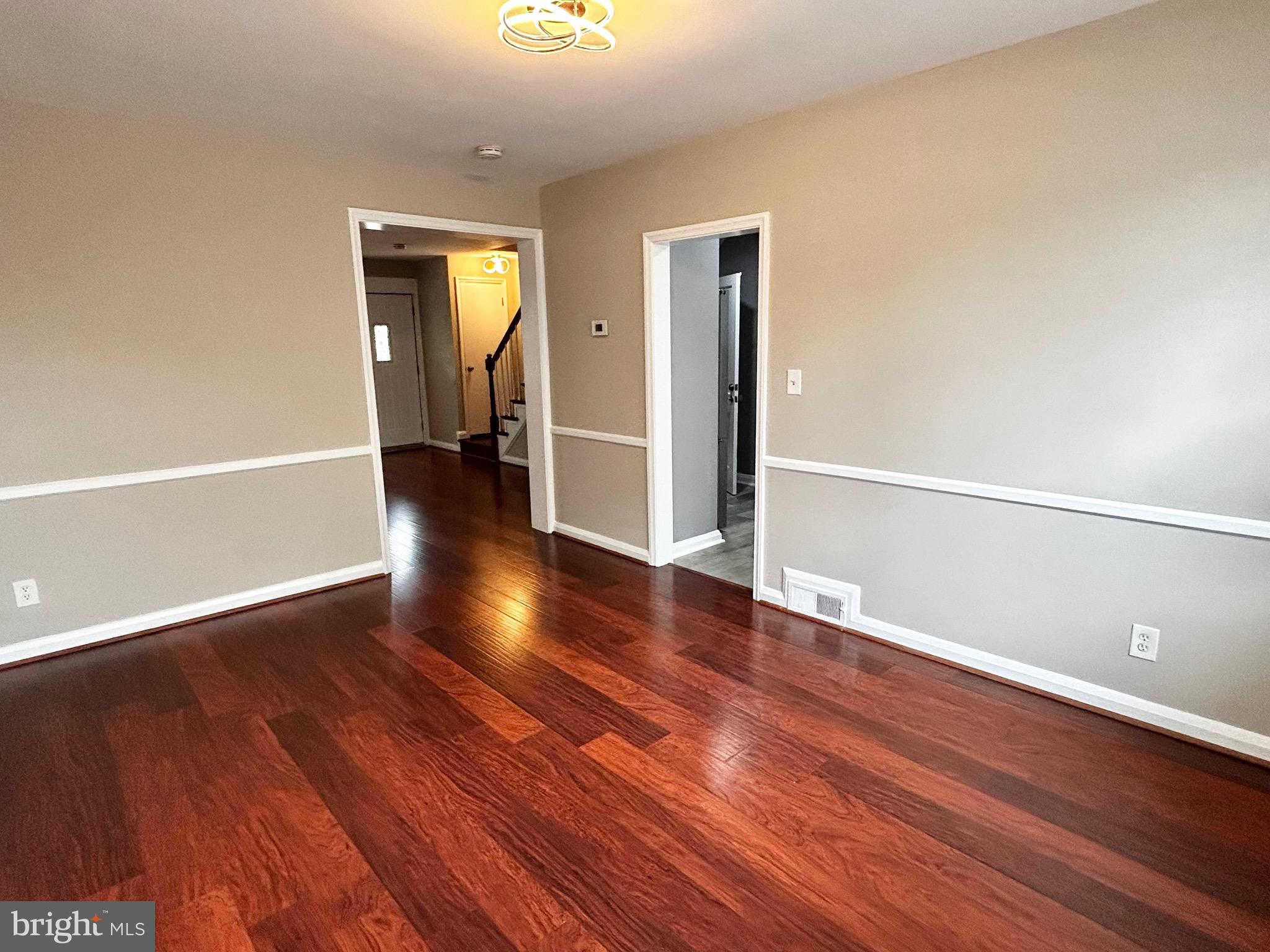 1508 Gleneagle Road Baltimore, MD 21239 - Photo 4 of 21