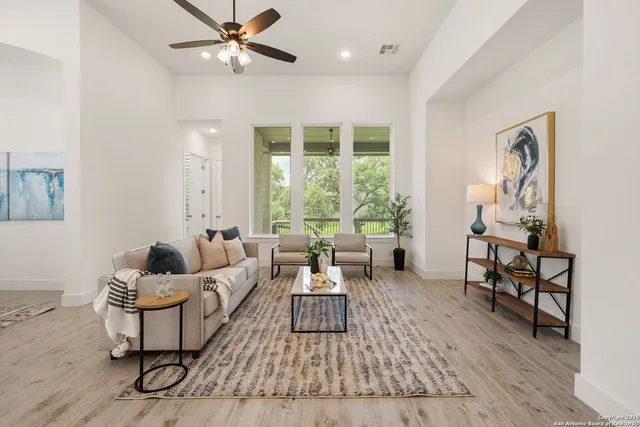 $4,400 | 220 Corazon, Boerne, TX 78006