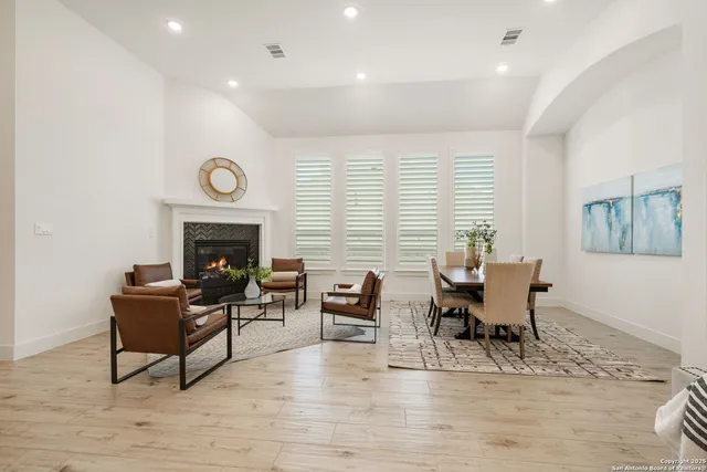 $4,400 | 220 Corazon, Boerne, TX 78006