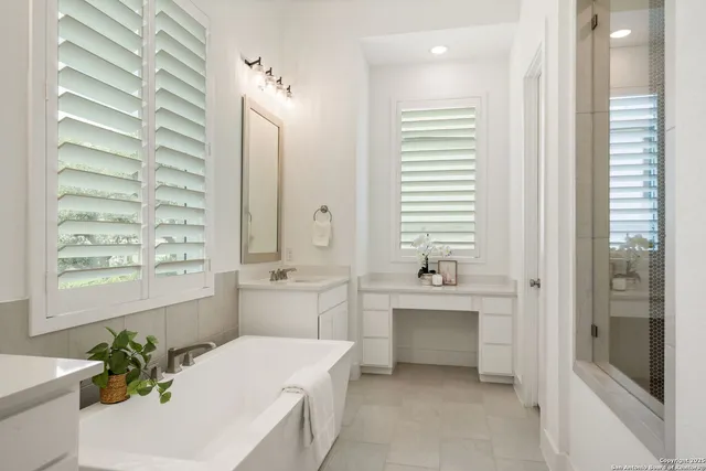 $4,400 | 220 Corazon, Boerne, TX 78006