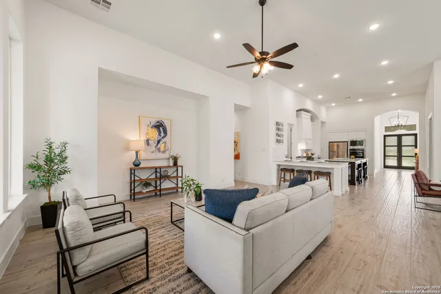 $4,400 | 220 Corazon, Boerne, TX 78006