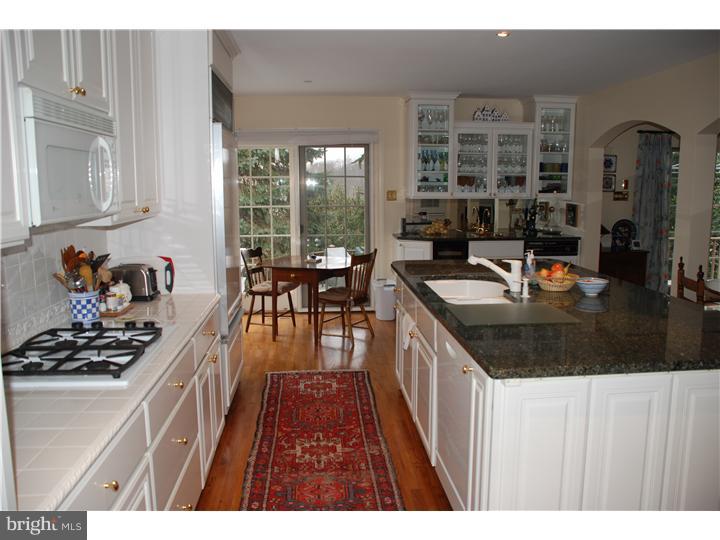 438 Inveraray Villanova, PA 19085 - Photo 11 of 24