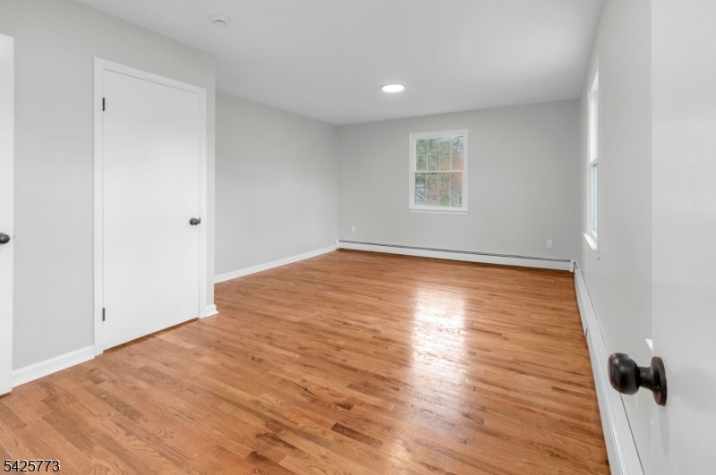 9 Longview Avenue Randolph, NJ 07869 - Photo 23 of 36