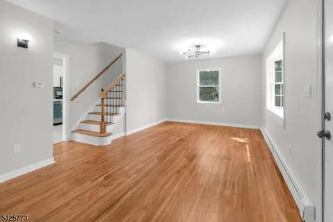 $649,000 | 9 Longview Avenue, Randolph, NJ 07869