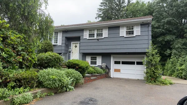 $569,777 | 260 Pearl Street, Brockton, MA 02301