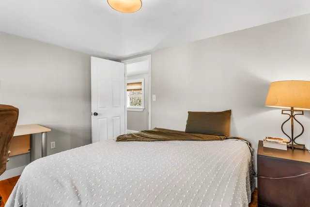 $3,200 | 191 Randolph Street, Unit 2, Abington, MA 02351