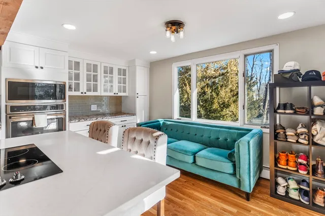 $3,200 | 191 Randolph Street, Unit 2, Abington, MA 02351