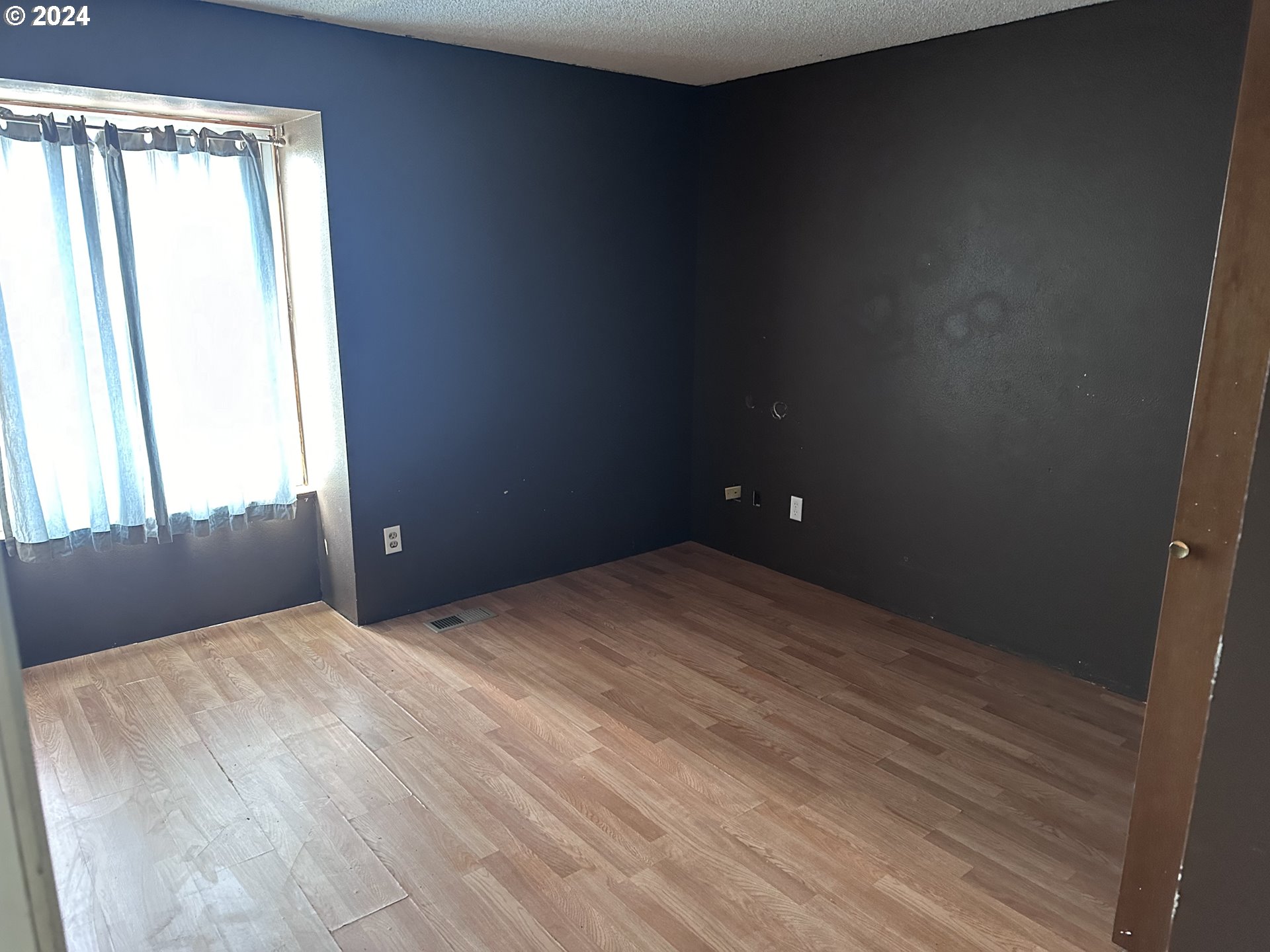 2632 Southwest 18th Place Gresham, OR 97080 - Photo 10 of 14