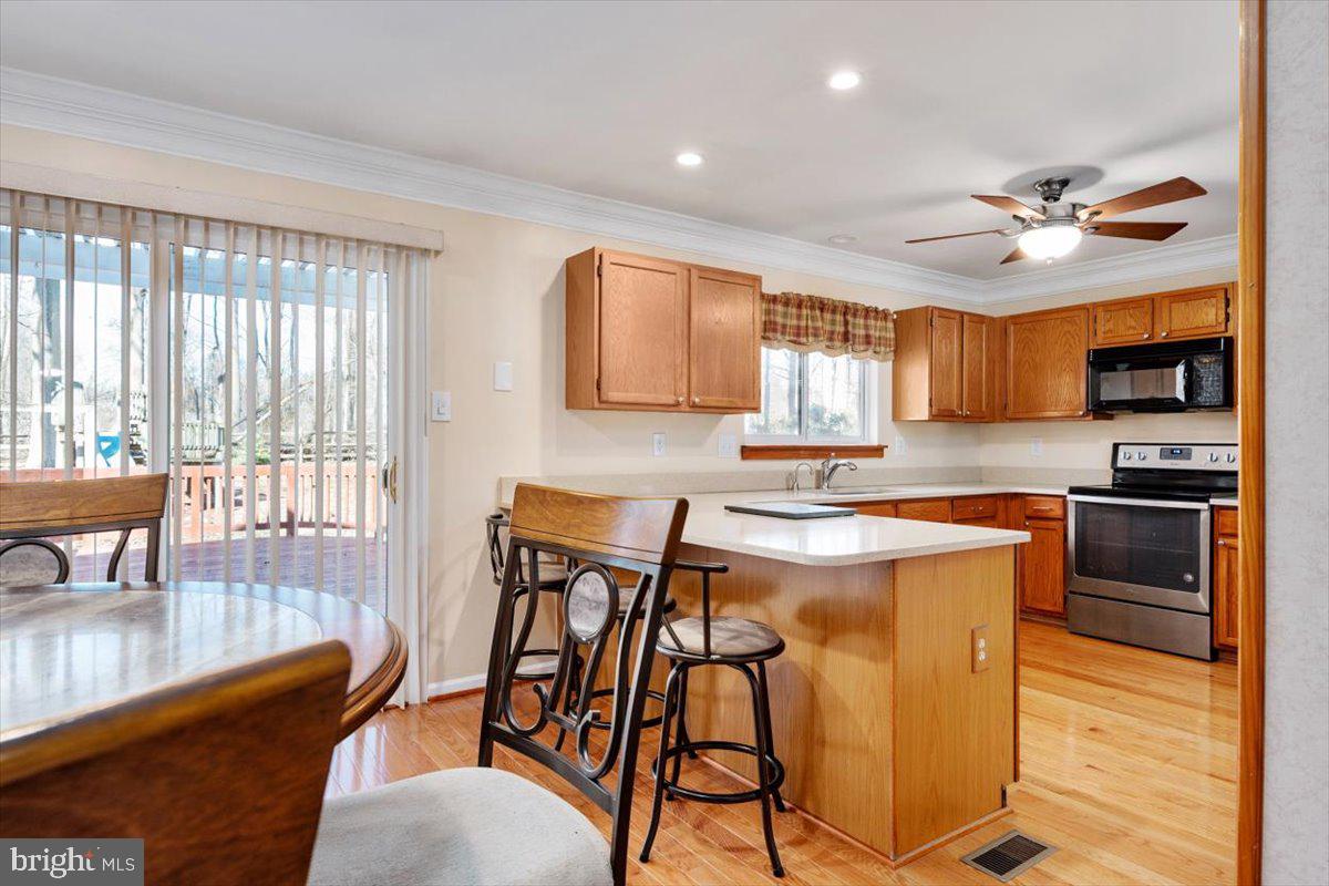 9316 Spring Water Path Jessup, MD 20794 - Photo 8 of 38