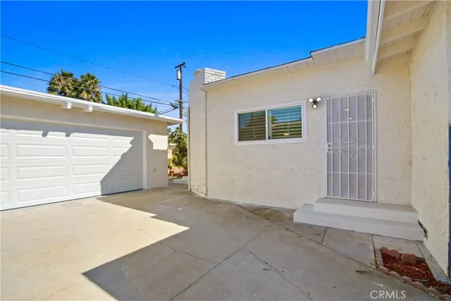 $1,195,000 | 2690 Senasac Avenue, Long Beach, CA 90815