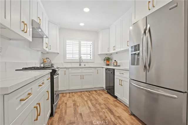 $1,195,000 | 2690 Senasac Avenue, Long Beach, CA 90815