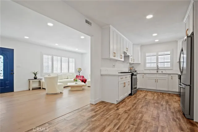 $1,195,000 | 2690 Senasac Avenue, Long Beach, CA 90815