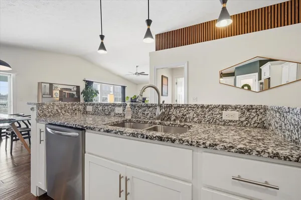 $369,900 | 2614 Handel Drive, Bloomington, IL 61704