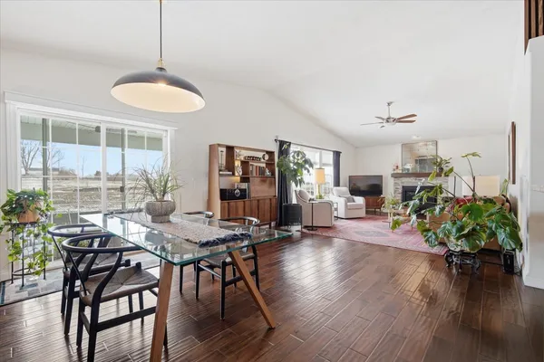 $369,900 | 2614 Handel Drive, Bloomington, IL 61704