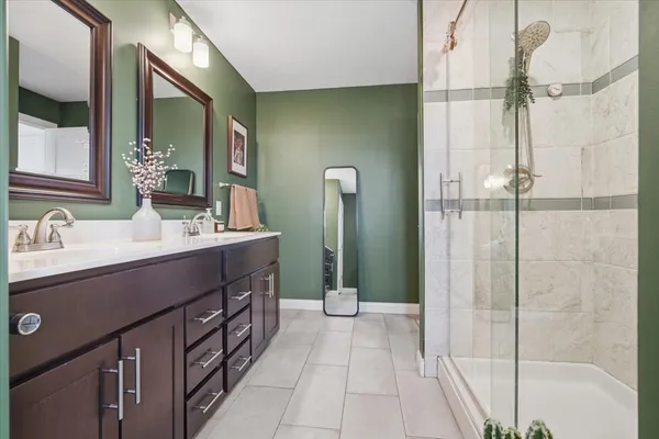 $369,900 | 2614 Handel Drive, Bloomington, IL 61704