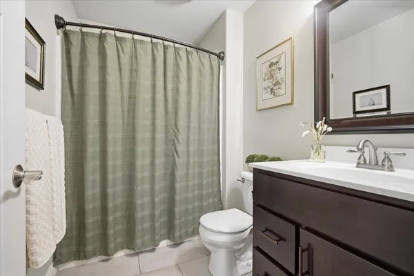 $369,900 | 2614 Handel Drive, Bloomington, IL 61704