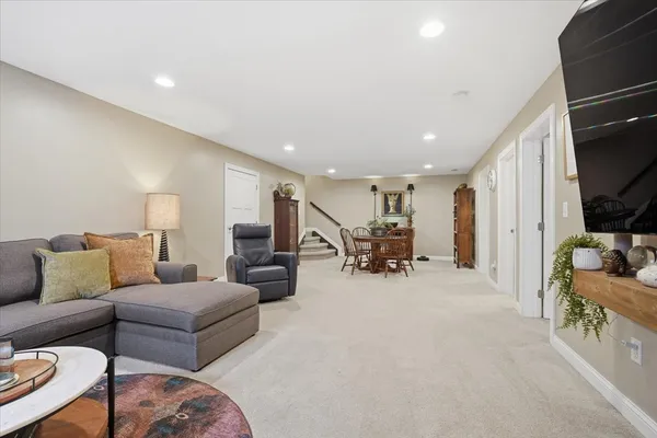 $369,900 | 2614 Handel Drive, Bloomington, IL 61704