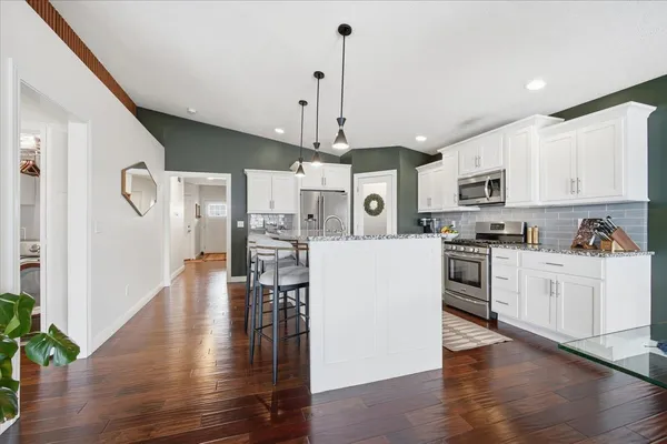 $369,900 | 2614 Handel Drive, Bloomington, IL 61704