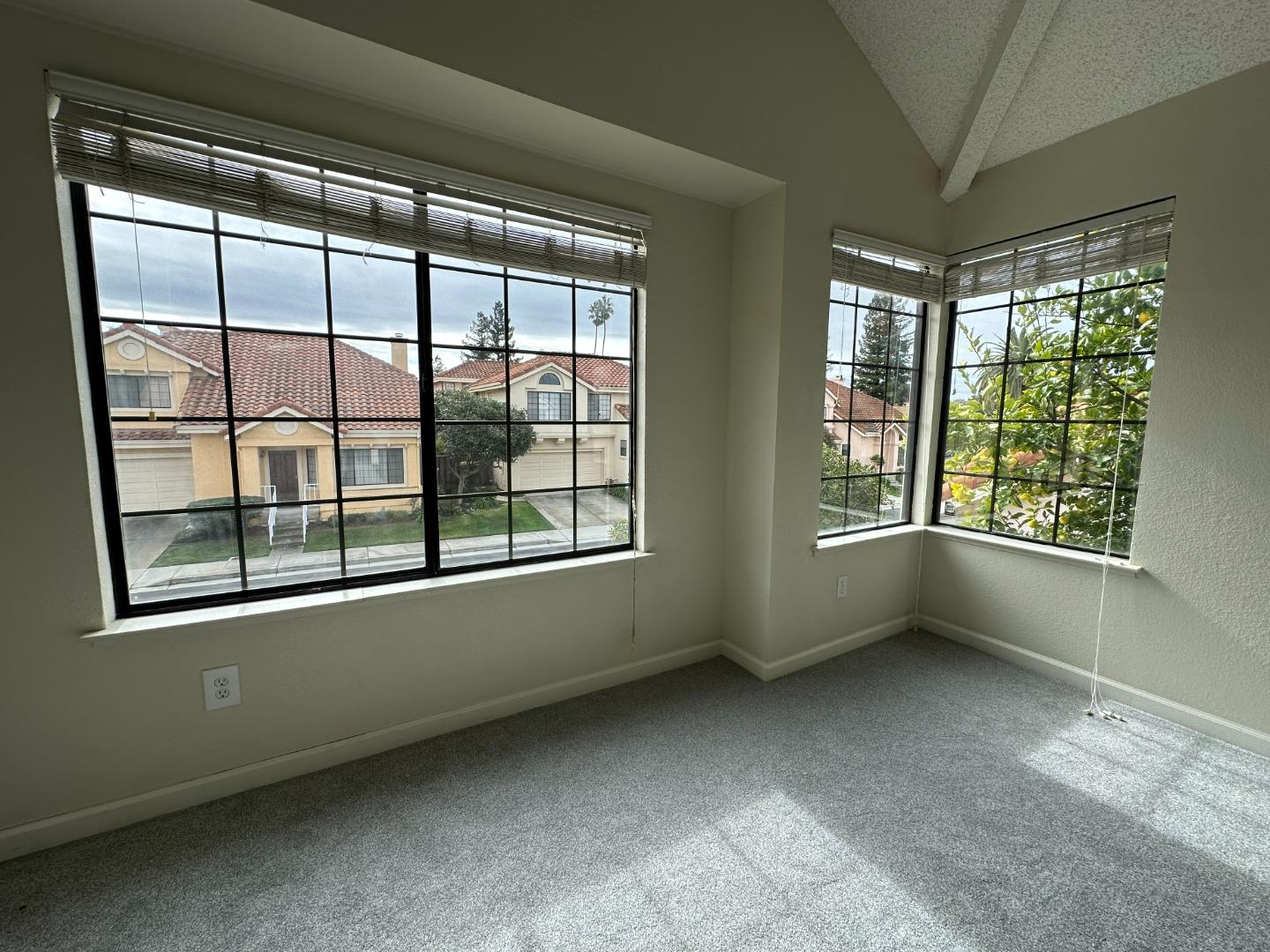 645 Kirby Common Fremont, CA 94539 - Photo 21 of 39 an empty room with a window